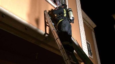 مدني وادي الدواسر يخمد حريقًا بشقة