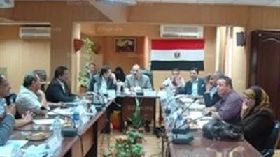 تفاصيل إجتماع مجلس العمداء مع رئيس جامعة دمياط (صور)