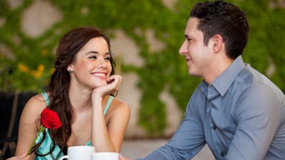 6 مؤشرات تدل على أن خطيبك شريك مثالي