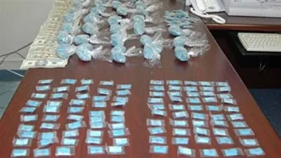 ضبط عاطلين بحوزتهما 3 كيلو بانجو و12 تذكرة هيروين في الشرقية