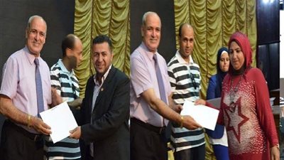 إقبال كبير علي دورة الكتابة الصحفية بجامعة الفيوم 