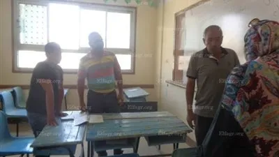 رئيس حى فيصل يتفقد الاستعدادات بالمدارس لاستقبال العام الجديد بالسويس (صور)