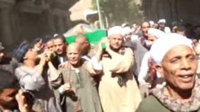 أهالي «النخيلة » يشيعون جثماني ربة منزل وشقيقتها غرقًا إثر انقلاب لانش