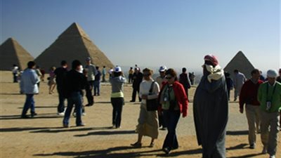 41.9 % انخفاضا فى حركة السياحة الوافدة لمصر..  والليالي السياحية تتراجع بنسبة 66.4٪ 
