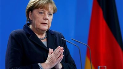 ميركل: لا يمكن لأوروبا أن ترفض المهاجرين لمجرد أنهم مسلمون