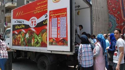 23 سيارة غذائية تطوف قرى دمياط قبيل عيد الأضحى 