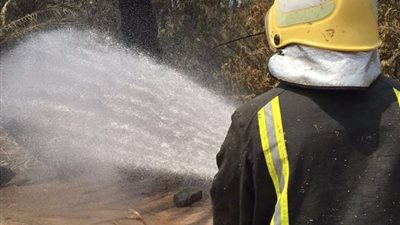 بعد 12 ساعة عمل ..مدني تبوك يسيطر على نيران وداي مقنا