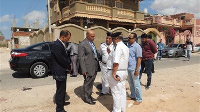 تنفيذ قرارات إزالة لمنازل وأسوار فى مطروح.. (صور)