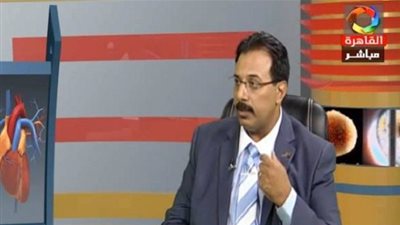 أستاذ جهاز هضمي يوضح مخاطر ابتلاع الأطفال أجسام غريبة وطرق علاجها