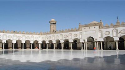 الأزهر الشريف يدين التفجير الإرهابي بعدن