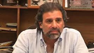 متصلة تسب المخرج خالد يوسف بلفظ خارج على الهواء.. و