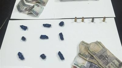 مباحث المنصورة تضبط عاطل بحوزته سلاح نارى ومخدرات 