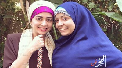 هبة مجدي وسهر الصايغ في كواليس 