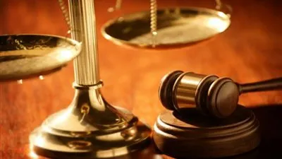 الحبس سنتين لموظفة بالبنك المركزي لاستيلائها على 8 ملايين جنيه من مواطنين