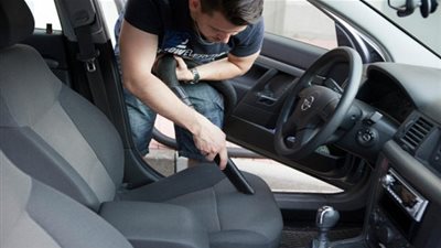 الهيئة الألمانية لمراقبة الجودة: يجب تنظيف السيارة من الداخل بعد العطلات