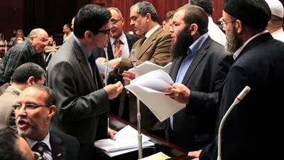 أسوشيتدبرس: مصر تخشى أن تتحوّل الكنائس إلى وقود الفتنة 