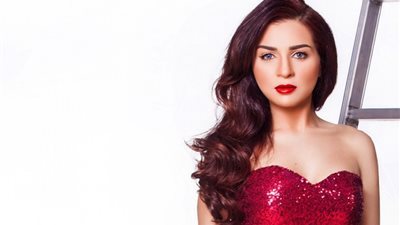 مي عز الدين تشكر جمهورها عبر إنستجرام