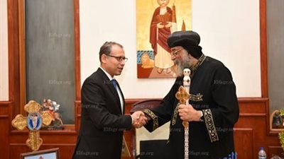 البابا تواضروس يستقبل السفير المصري الجديد بلبنان
