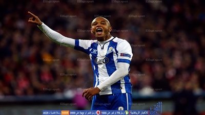  ياسين براهيمي إلى إيفرتون  