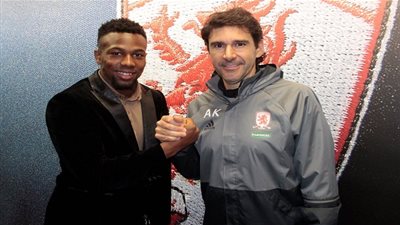 ميدلسبره يتعاقد مع جناح أستون فيلا