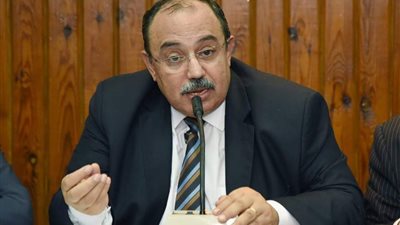 عبد الظاهر: يأمر بتشكيل لجنة لمتابعة الاستعداد لاستقبال موسم الأمطار بالإسكندرية 