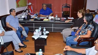 نائب محافظ الإسكندرية: امتلاء المقالب الوسيطة كانت السبب في أزمة القمامة بالمحافظة (صور)