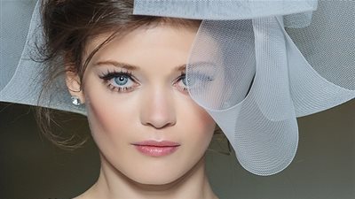 أحمر شفاه العروس لإطلالة مشرقة و مثالية يوم زفافك