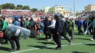 الأمن الجزائري : لن ننسحب من الملاعب ونواصل حربنا ضد الشغب 