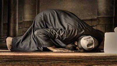 ما حكم الشرع فى الإسراع في الصلاة؟