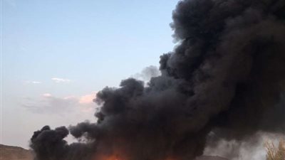 فرق الدفاع المدني تكافح حريقاً في 