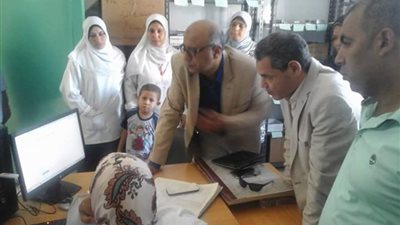 وكيل صحة مطروح يتفقد منافذ توزيع الألبان فى الحمام والعلمين