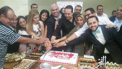  حكيم ورزان مغربي يحتفلان بـ