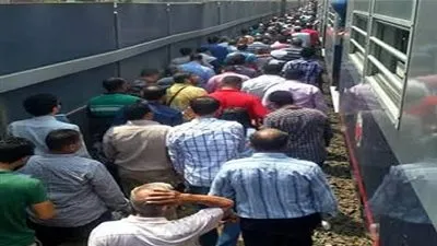 هروب الركاب من المترو بمحطة غمرة (صور) 