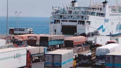 وصول 1510 راكبا لميناء نويبع وتداول 179 شاحنة