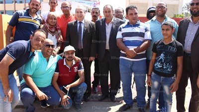 محافظ دمياط يضع حجر أساس مدرسة 