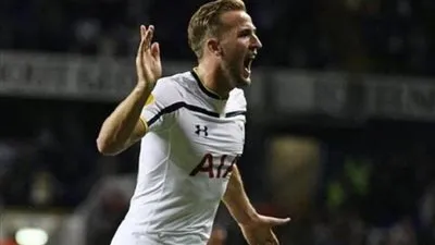 هاري كين لمنتقديه: استمروا حتى يزول الجفاف