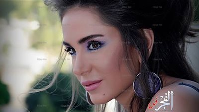 السورية ديمة قندلفت تنفي أخبار حملها