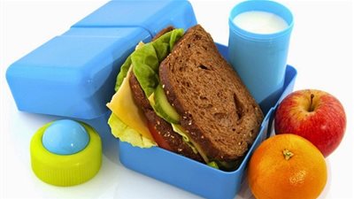 أفكار غذائية بسيطة لتحضير وجبات المدرسة