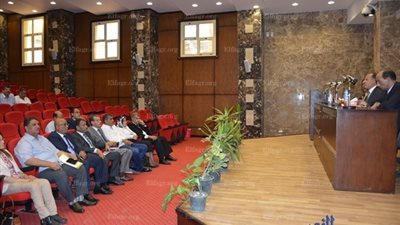 محافظ البحيرة يوجه بتوزيع كامل حصة السكر على التجار خلال العيد