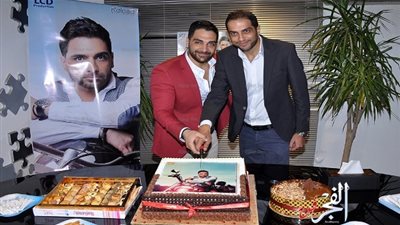 أكمل يحتفل بـ 