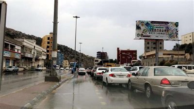 هطول أمطار خفيفة إلى متوسطة على أغلب أحياء الباحة