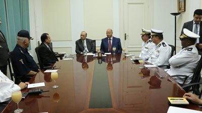 محافظ القاهرة الجديد يلتقي مدير الأمن لبحث استعدادات عيد الأضحى