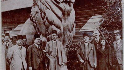 ابو السباع والأسود الأربعة