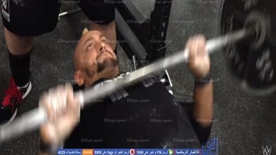 بالفيديو.. أول مصارع مصري يبدع في الـWWE