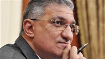 رشا نبيل تطالب زكي بدر بتوضيح ما أثير حول فساد محافظ القاهرة الجديد (فيديو)