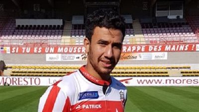 قائد موسكرون يتغزل في 