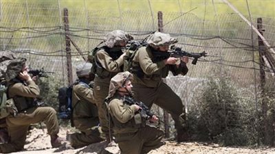 الاحتلال يطلق النار على المزارعين والصيادين في غزة