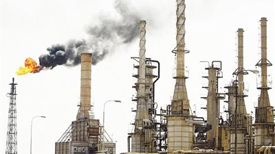 بلومبرج: تراجع إنتاج النفط السعودي بنسبة 40% خلال أغسطس الماضي 