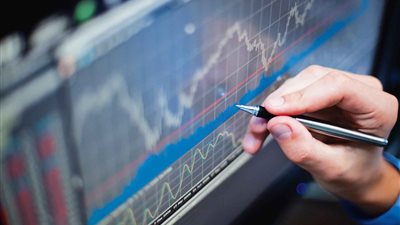 عدم الاستقرار يعرقل متوسط مبيعات الذهب بالمدينة عند 50 مليون ريال