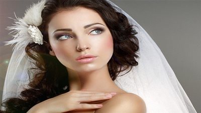  مكياج مناسب لإبراز جمال ملامح وجه العروسة 